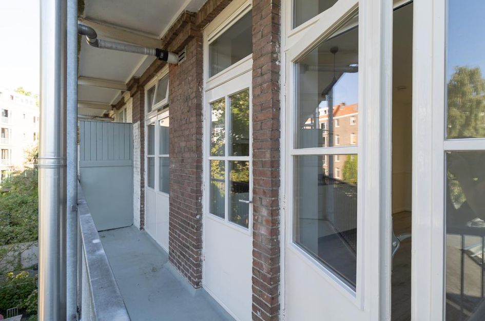 Sassenheimstraat 19 2