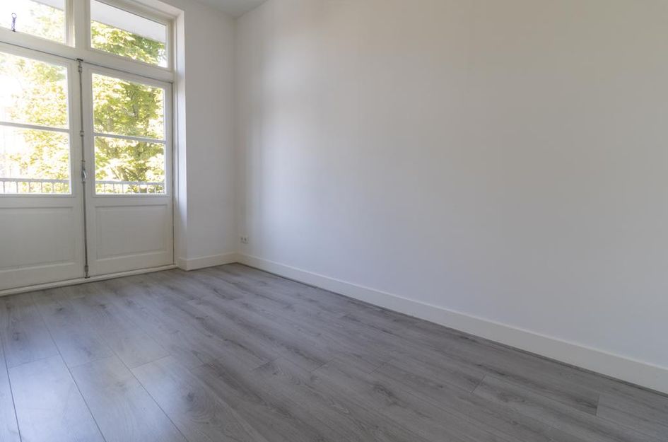 Sassenheimstraat 19 2