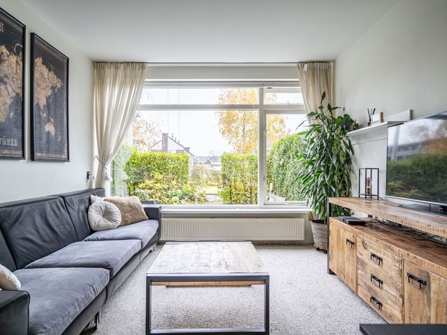 Jan van Goyenplantsoen 22, Voorschoten