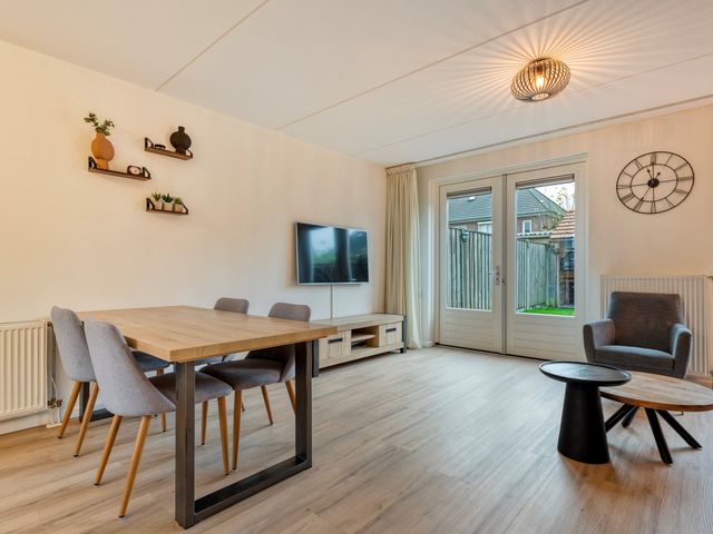 Jongsmalaan 8, Hardenberg