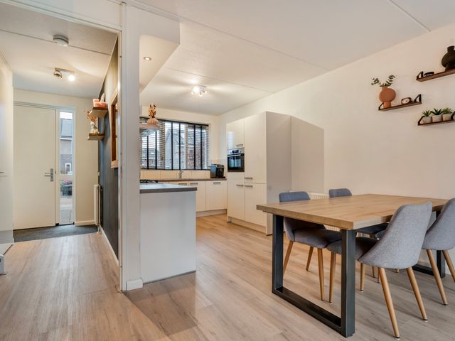 Jongsmalaan 8, Hardenberg