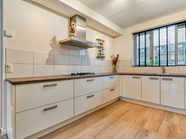 Jongsmalaan 8, Hardenberg