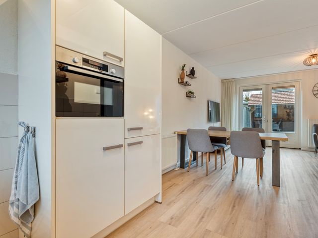 Jongsmalaan 8, Hardenberg