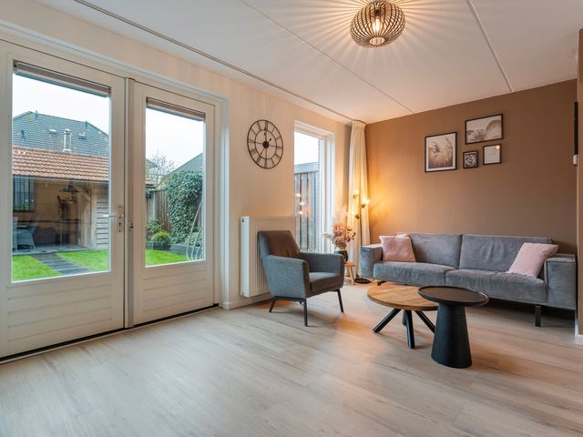 Jongsmalaan 8, Hardenberg