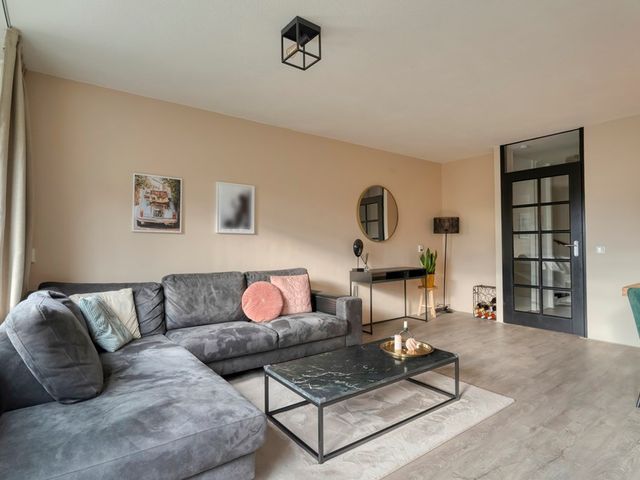 Sara Burgerhartsingel 93, Amersfoort