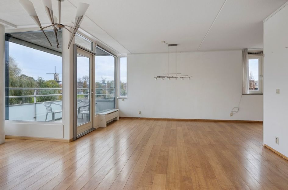 Joop den Uyllaan 105