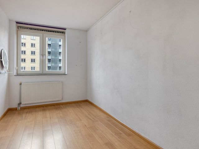 Joop den Uyllaan 105, Schiedam