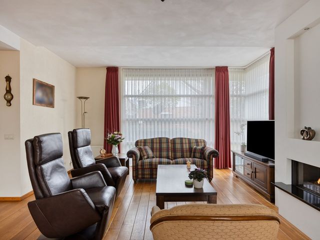 Neptunus 4, Schijndel