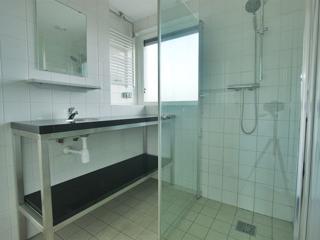 Crack-State 80, Amsterdam