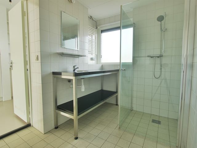 Crack-State 80, Amsterdam