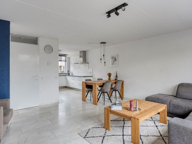 Ballade 77, Zwijndrecht