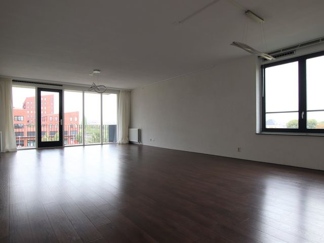 Harriët Freezerhof 29, 's-Gravenhage