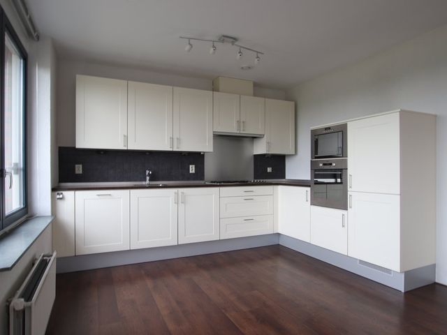 Harriët Freezerhof 29, 's-Gravenhage