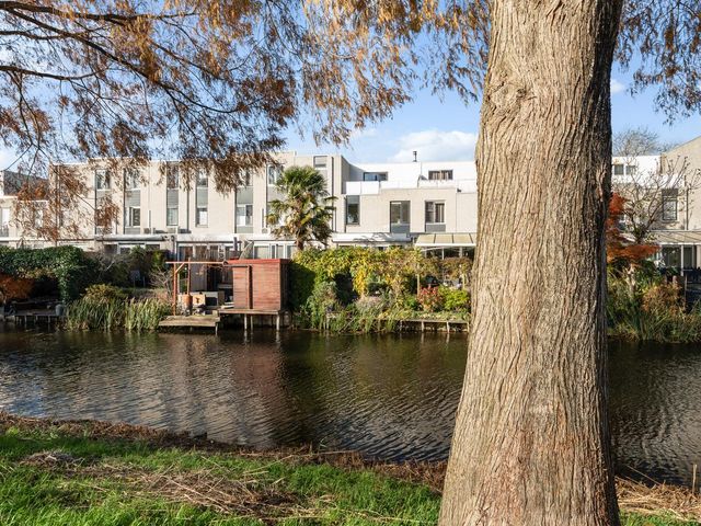 Marineblauw 155, Zoetermeer