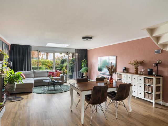 Marineblauw 155, Zoetermeer