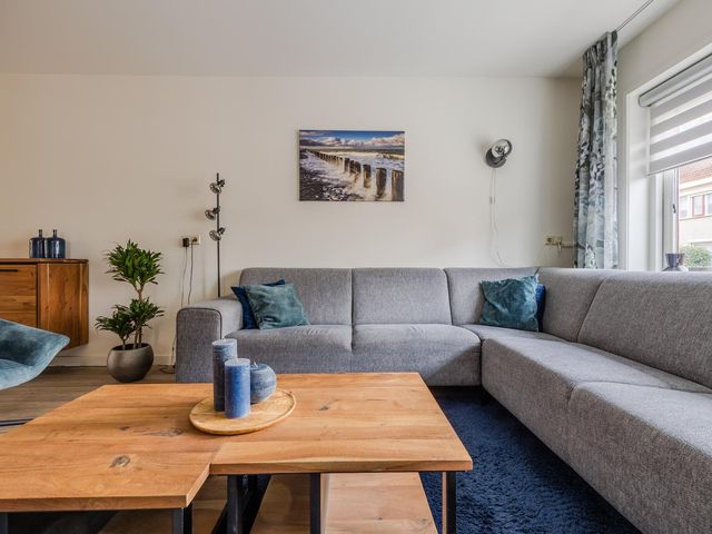 Markiezenstraat 8, Philippine