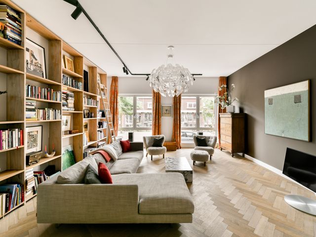 Revaleiland 425, Amsterdam