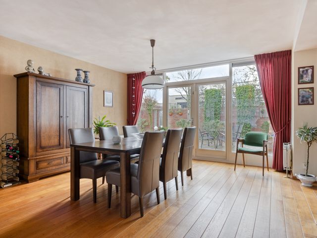 Neptunus 4, Schijndel