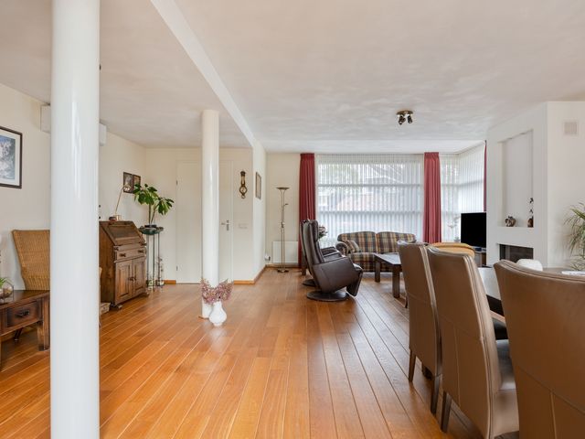 Neptunus 4, Schijndel