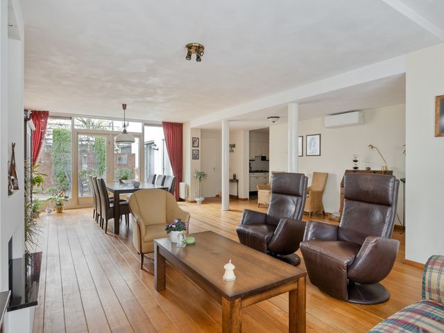 Neptunus 4, Schijndel