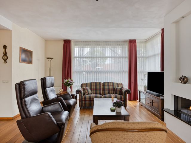 Neptunus 4, Schijndel