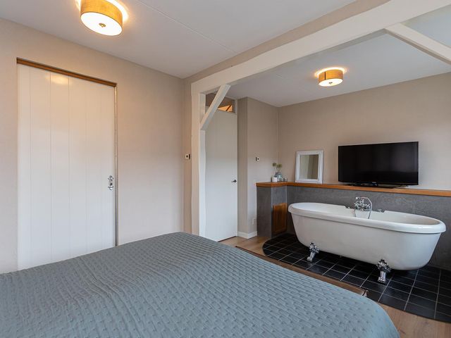 Ocker Repelaerstraat 22, Molenaarsgraaf