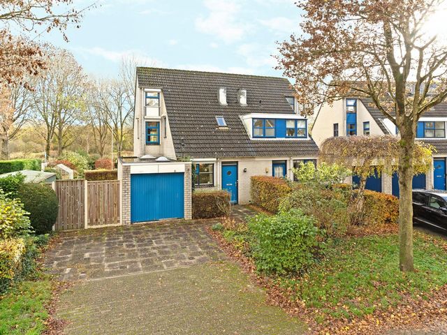 Slingebeekstraat 104, Almere