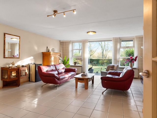 Slingebeekstraat 104, Almere