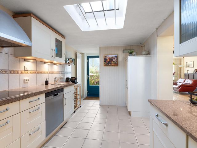 Slingebeekstraat 104, Almere