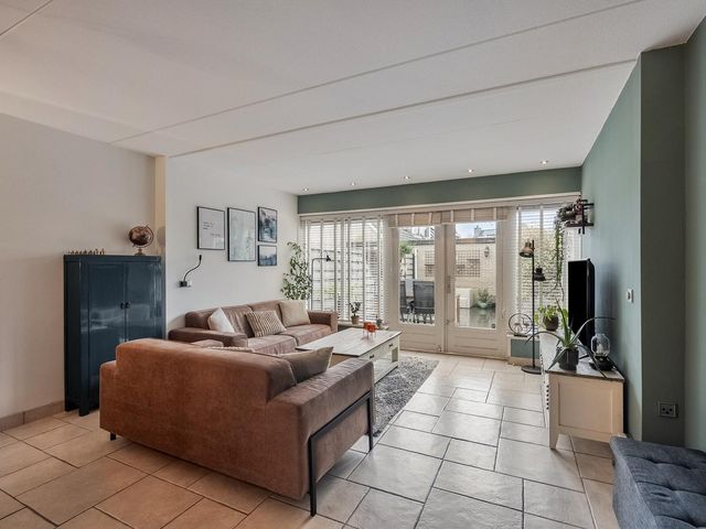 Van Foreestlaan 13, Barendrecht