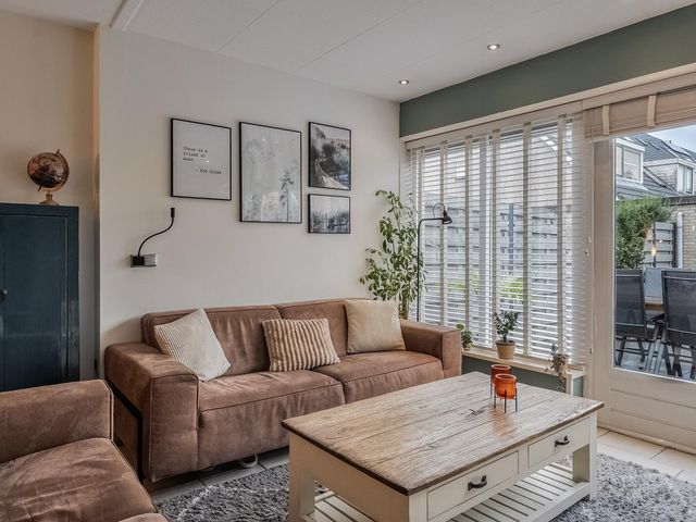 Van Foreestlaan 13, Barendrecht