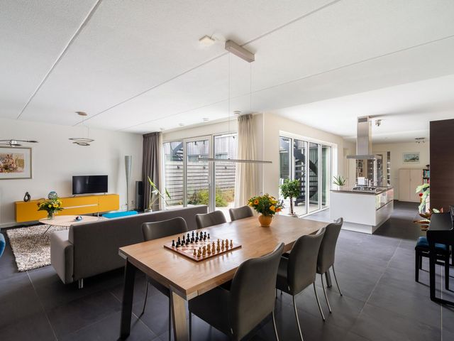 Formosa 24, Zoetermeer