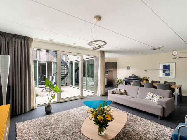 Formosa 24, Zoetermeer