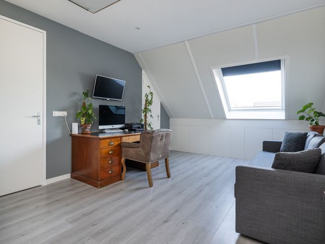 Spoorbaan 37, Hellevoetsluis