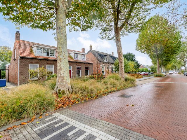 Oude Rijksweg 82, Nieuw- En Sint Joosland