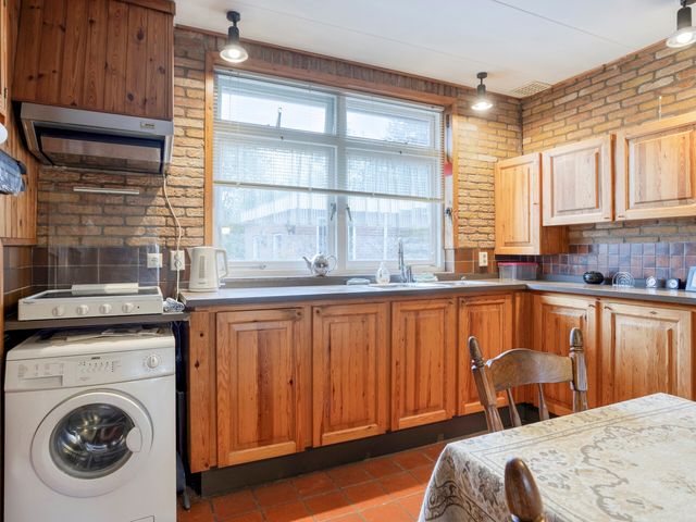 Oude Rijksweg 82, Nieuw- En Sint Joosland