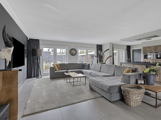 Tilburgseweg 24b, Riel