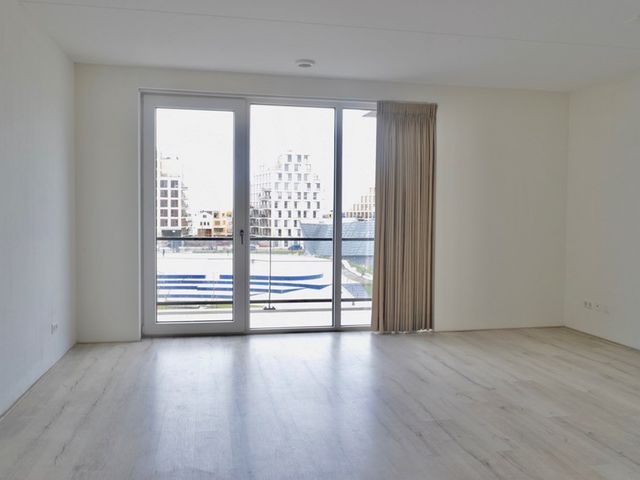 Nida Senffstraat 75, Amsterdam