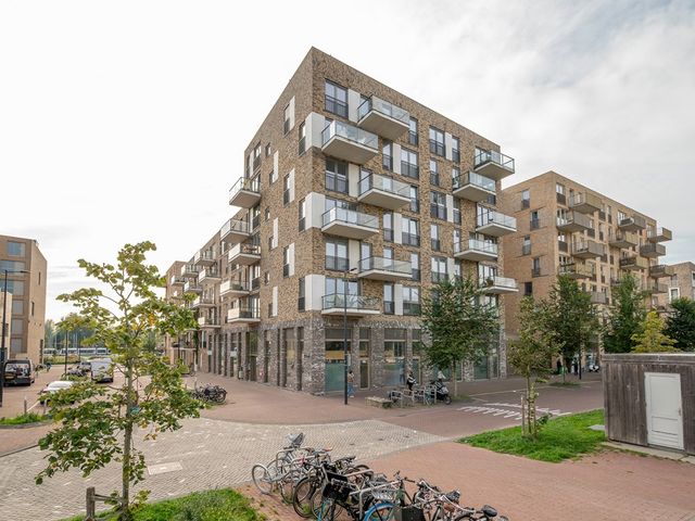 Nida Senffstraat 75, Amsterdam