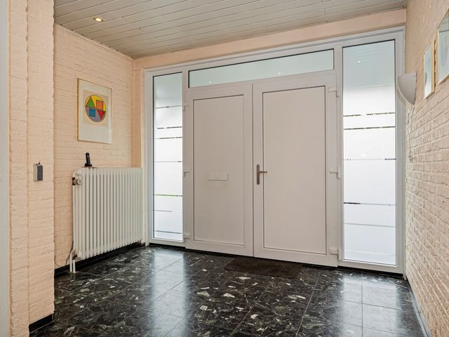 Debijestraat 48, Geleen