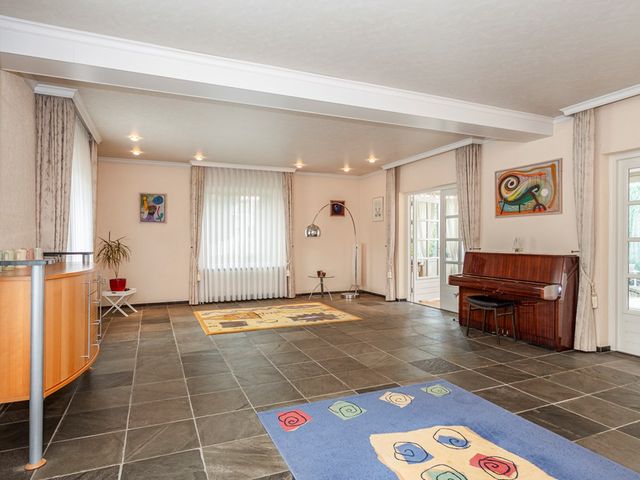 Debijestraat 48, Geleen