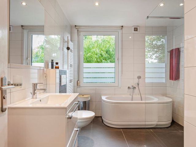 Debijestraat 48, Geleen