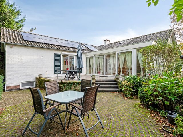 Debijestraat 48, Geleen