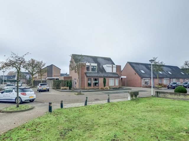 Hazenpad 1, Neerkant