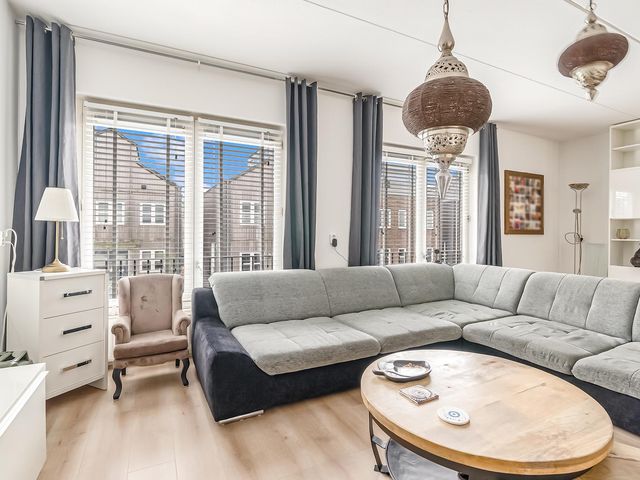 Antillenweg 16, Almere