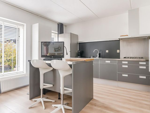 Antillenweg 16, Almere