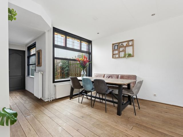 Waalsmondelaan 24, Alblasserdam