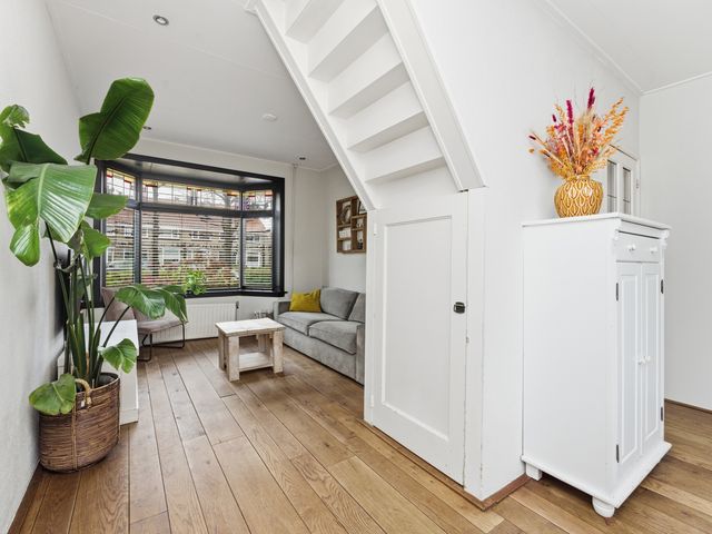 Waalsmondelaan 24, Alblasserdam