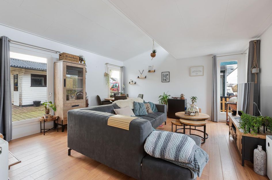 Leeuwarderstraatweg 1003