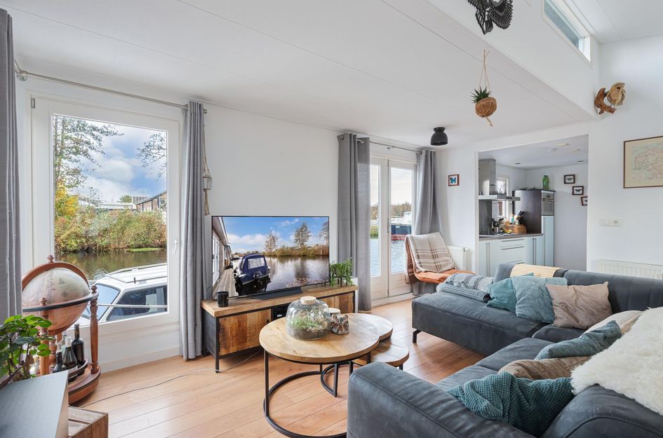 Leeuwarderstraatweg 1003